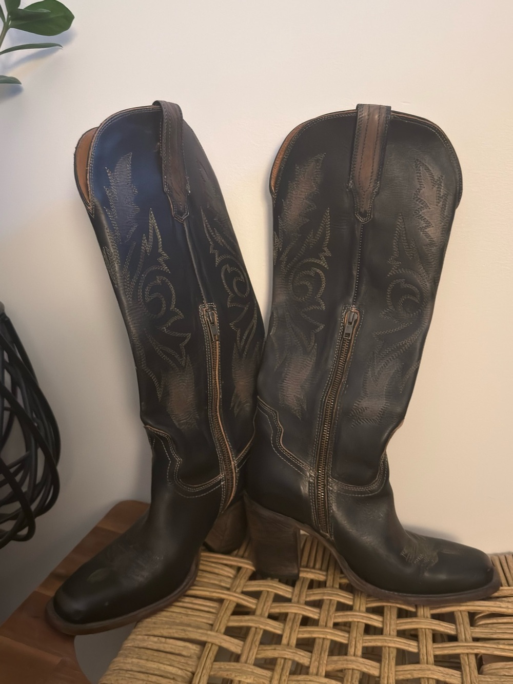 🖤RARE🦄🖤 No longer available on website Panama boot by Freebird - Picture 4 of 7